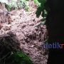 Longsor Akibatkan 1 Unit Rumah Tertimbun Tanah