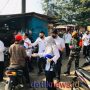 Gugus Tugas di Solear Bagikan 10 Ribu Masker Kain di Pasar Cikasungka dan Adiyasa