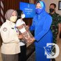 Hari Ibu, Gubernur AAL Berikan Tali Asih PNS dan PHL AAL di Akhir Tahun 2021