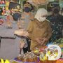 Kapolri Bersama Forkopimda Jatim Sidak Pasar dan Pabrik di Surabaya, Pastikan Stok Minyak Goreng Cukup