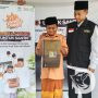 Laznas BMH Bagikan 1444 Sarung di Hari Santri Nasional
