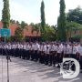 Kapolsek Duduksampeyan Jadi Pembina Upacara di SMPN 15, Tertib Lalin dan Rutinitas Belajar
