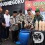 Polres dan Forkopimda Bojonegoro Jelang Nataru Musnahkan Ribuan Botol Miras