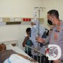 Kapolres Gresik Jenguk Anggota Terbaring Sakit di RS Ibnu Sina