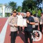 Kapolres Gresik Beri Penghargaan 38 Anggota Berprestasi