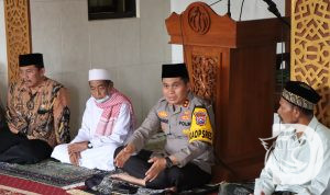 Kapolres Nganjuk AKBP Muhammad di Jum'at Curhat ajak jamaah ciptakan suasana Pemilu 2024 Aman