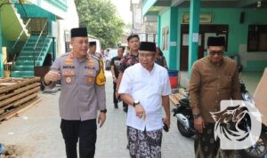 Kapolres Gresik AKBP Adhitya Panji Anom silaturahmi ke Ponpes Qomaruddin