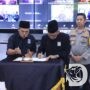 Jaga Kondusifitas, Polres Bojonegoro Gelar Cangkrukan Bersama BKP dan Deklarasi Pemilu Damai 2024