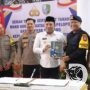 Dansat Brimob Polda Jatim Terima Hibah Tanah dari Pemkab Sampang