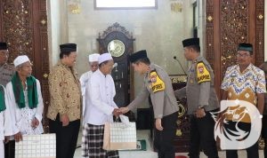Kapolres Nganjuk AKBP Muhammad saat Jum'at Curhat