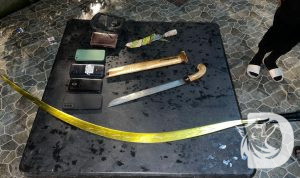 Barang bukti senjata untuk tawuran