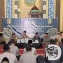 Polres Lamongan Waqaf 973 Al-Qur’an ke Masjid dan Mushola Sambut Ramadhan