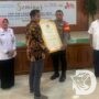Kapolres Bojonegoro Peduli Pers Terima Piagam Penghargaan dari PWI