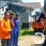 Tim SAR Satpolairud Polres Gresik Evakuasi 2 Korban Terseret Arus Sungai Kalimas
