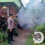 Cegah DBD, Polres Tulungagung Dampingi Dinkes Lakukan Fogging