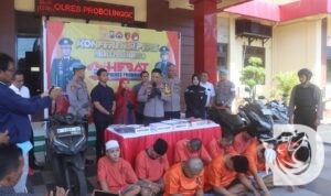 Polres Probolinggo tangkap 4 tersangka beserta barang buktinya