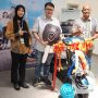 Hyundai Gowa Serahkan Hadiah Motor Listrik United MX 1200, Nikmati Layanan Gratis Cek 32 Titik
