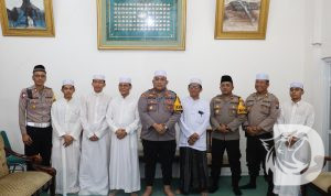Kapolres Tanjung Perak AKBP William Cornelis Tanasale jalin silaturahmi dengan Ponpes Assalafi Al- Fitrah Surabaya