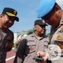 Wakapolres Gresik Sidak HP Anggota, Pastikan Tak Ada Aplikasi Judi Online