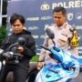 Kebahagiaan Warga usai Kapolres Gresik Kembalikan Motor Curian ke Pemilik
