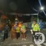 Cegah Tawuran, Polres Pasuruan Dampingi Warga Patrol Sahur