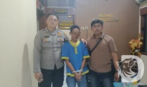 Pelaku diamankan Polisi beserta barang buktinya