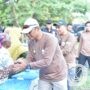 Kapolda Jatim Safari Kamtibmas dan Serahkan Bansos ke Masyarakat Pesisir Situbondo