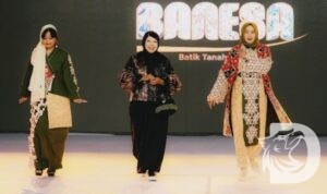 Banesa Motif Sekarjagat Semanggi berbalut detil ornamen, melenggang di Tunjungan Plaza Surabaya