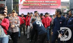 Kapolresta Malang Kota Kombespol Nanang Haryono bersama Serikat Buruh