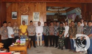 Kapolres Nganjuk AKBP Henri Noveri Santoso gelar silaturahmi bersama kepala desa se-Kecamatan Lengkong