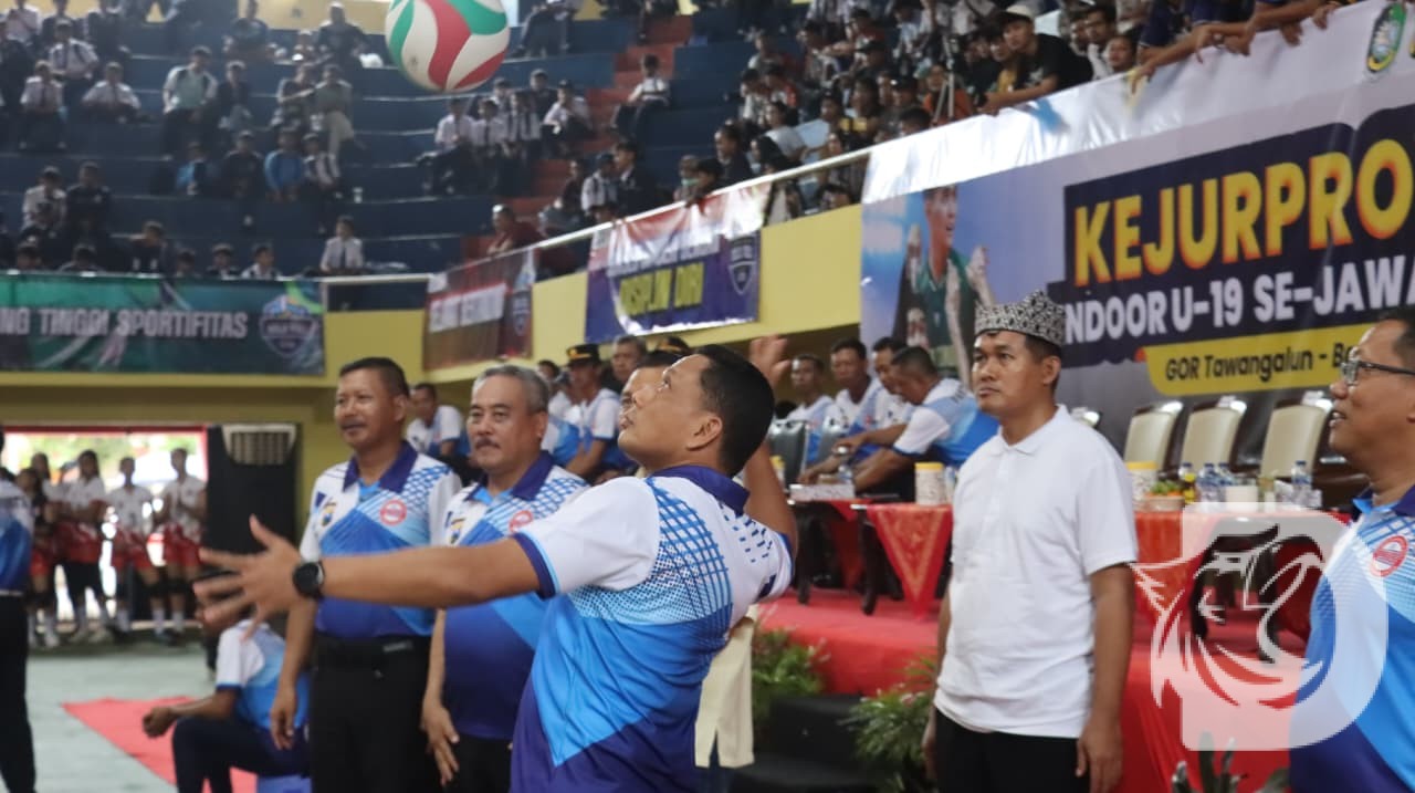 Kapolresta Banyuwangi Kombespol Rama Samtama Putra lakukan service