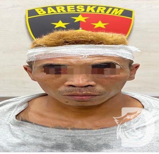 Tersangka diamankan Polisi beserta barang buktinya