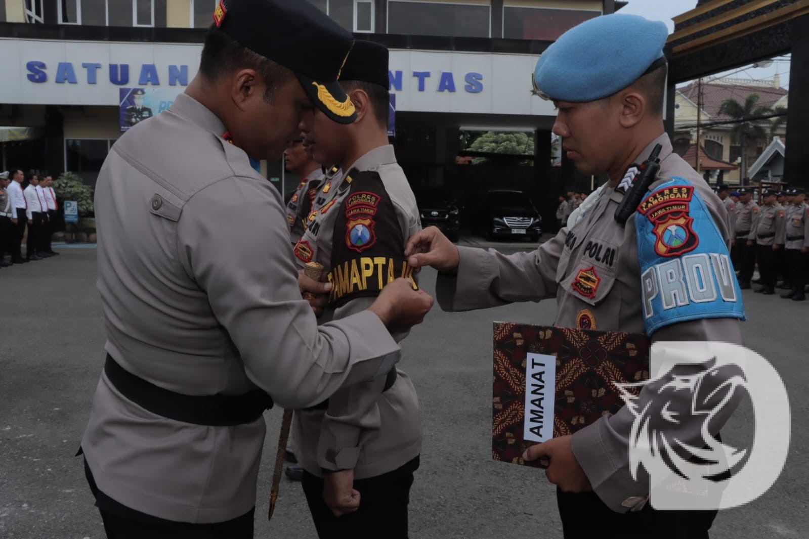 Kapolres Lamongan AKBP Agus Dwi Suryanto saat kukuhkan Pamapta