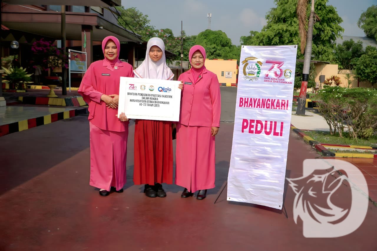 Ketua Bhayangkari cabang SPN Polda Jatim apresiasi siswi berprestasi