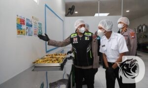 Tim Dokkes Polres Magetan Uji Food Safety di SPPG