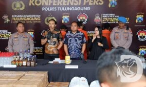 Satreskrim Polres Tulungagung ungkap Miras COD Via Medsos