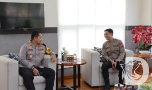 Kapolres Nganjuk AKBP Henri Noveri Santoso terima kunjungan Karumkit Baru AKBP drg. Wahyu Ari Prananto