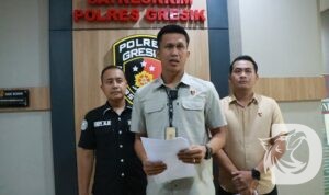 Kasatreskrim Polres Gresik AKP Abid Uais Al-Qarni Aziz berikan keterangan