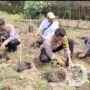 Polsek Warujayeng Lakukan Penanaman Cabai di Lahan P2B
