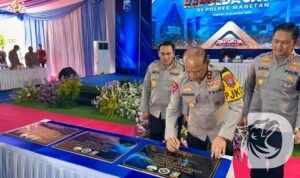 Kapolda Jatim Irjen Pol Drs. Nanang Avianto resmikan SPPG
