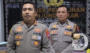 Kapolres Pelabuhan Tanjung Perak Surabaya AKBP Wahyu Hidayat