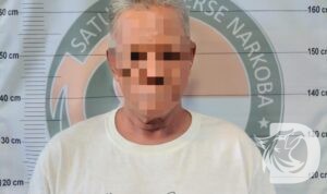 Tersangka diamankan Polisi beserta barang buktinya