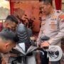 Cegah Curanmor, Polrestabes Surabaya Berbagi Alarm Motor Gratis