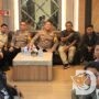 Duduk Bareng, Kapolres Gresik Pererat Sinergi dengan Media