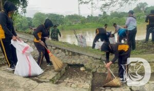 Polres Bojonegoro kerja bakti di TBS
