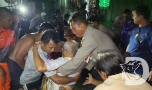 Polres Probolinggo bantu tangani banjir