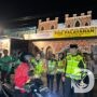 Polres Nganjuk dan Ojol Sahur bersama di Pos 12.0 Pujahito, Perkuat Silaturahmi