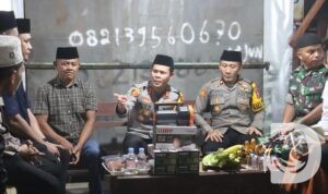 Kapolres Probolinggo Kota AKBP Rico Yumasri sosialisasi langsung ke warga