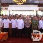 Kapolres Nganjuk AKBP Suria Miftah Irawan saat kunjungan Mensos RI di Pendopo