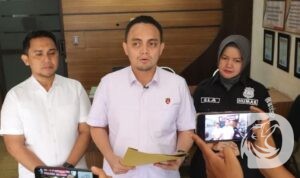 Kasatreskrim Polres Mojokerto AKP Aldhino Prima Wirdhan berikan keterangan